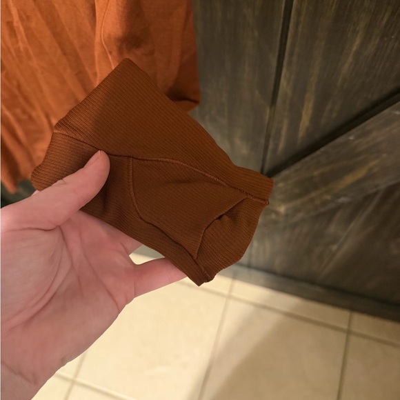 Rust Long Swiftly Tech Top - Picture 2 of 4